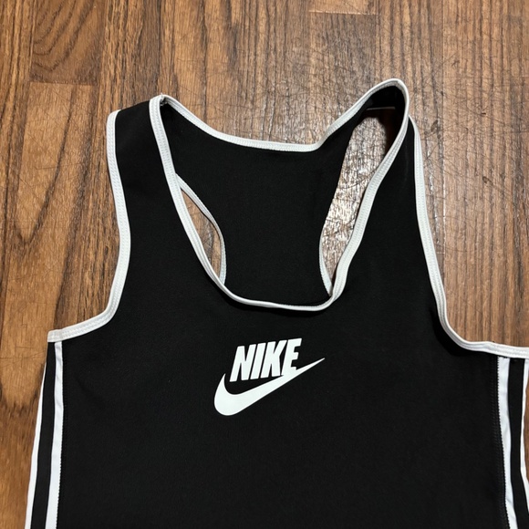 Nike For Woman * Training / Workout Racer Back Tank Top * Size Large / XL - Picture 7 of 8